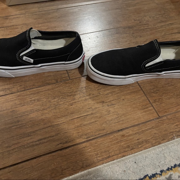 Black slip on vans - Picture 4 of 4